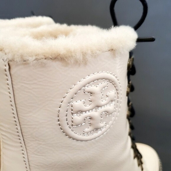 Tory Burch Miller Shearling Lug Sole Bootie Boots SPAIN Brie Leather Fur Lining - Picture 2 of 12